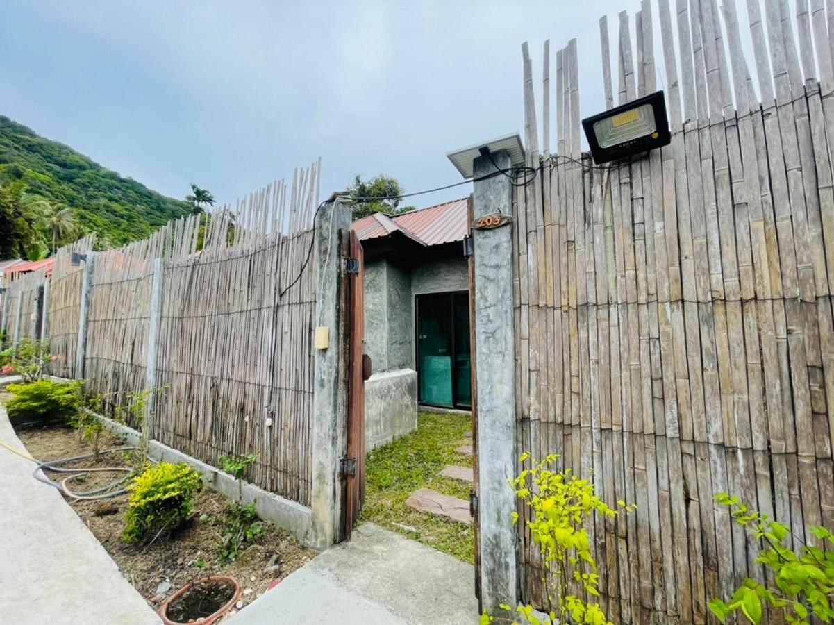 The Sea Resort Haad Rin Exterior photo