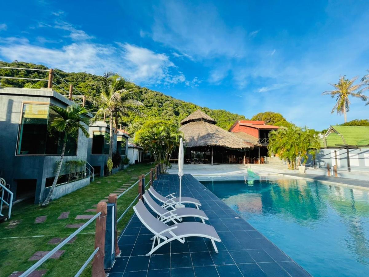 The Sea Resort Haad Rin Exterior photo